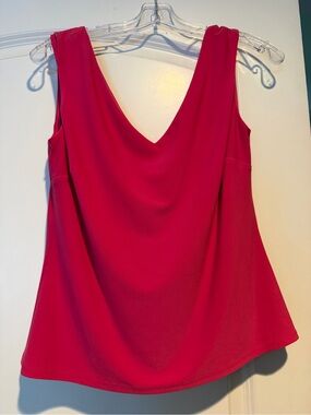 Frank Lyman Design Bright Pink V-Neck Sleeveless Cami size 8